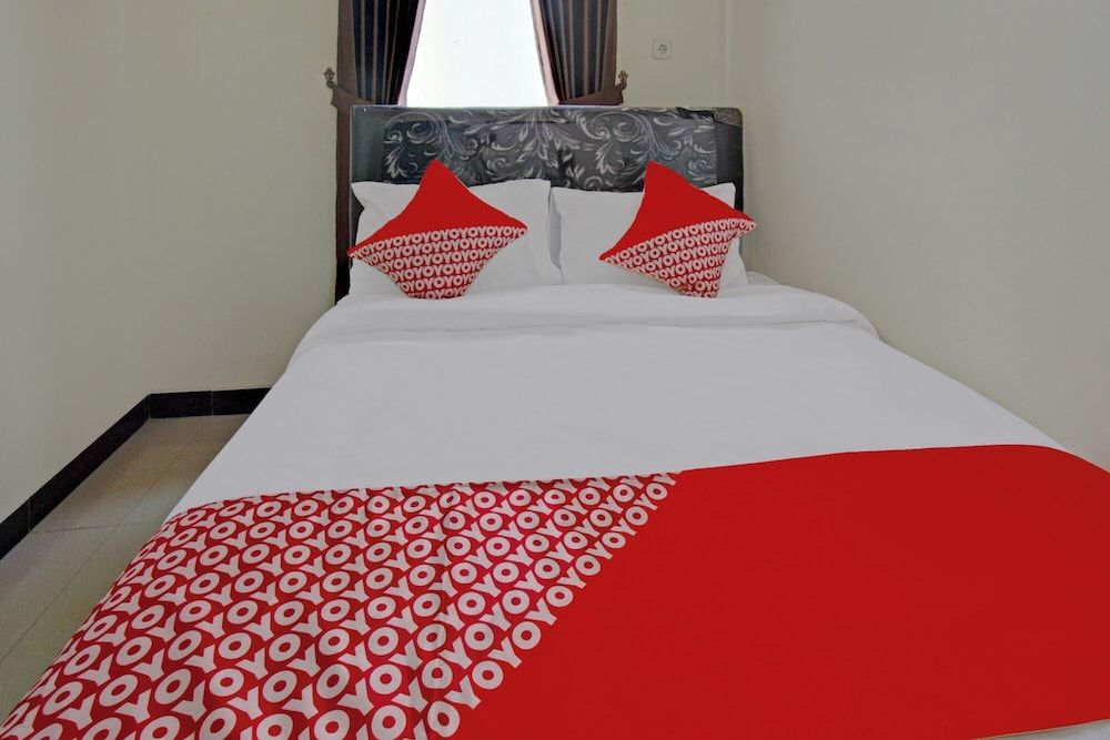 OYO 2753 Irma's Residence Economy Double Room 3