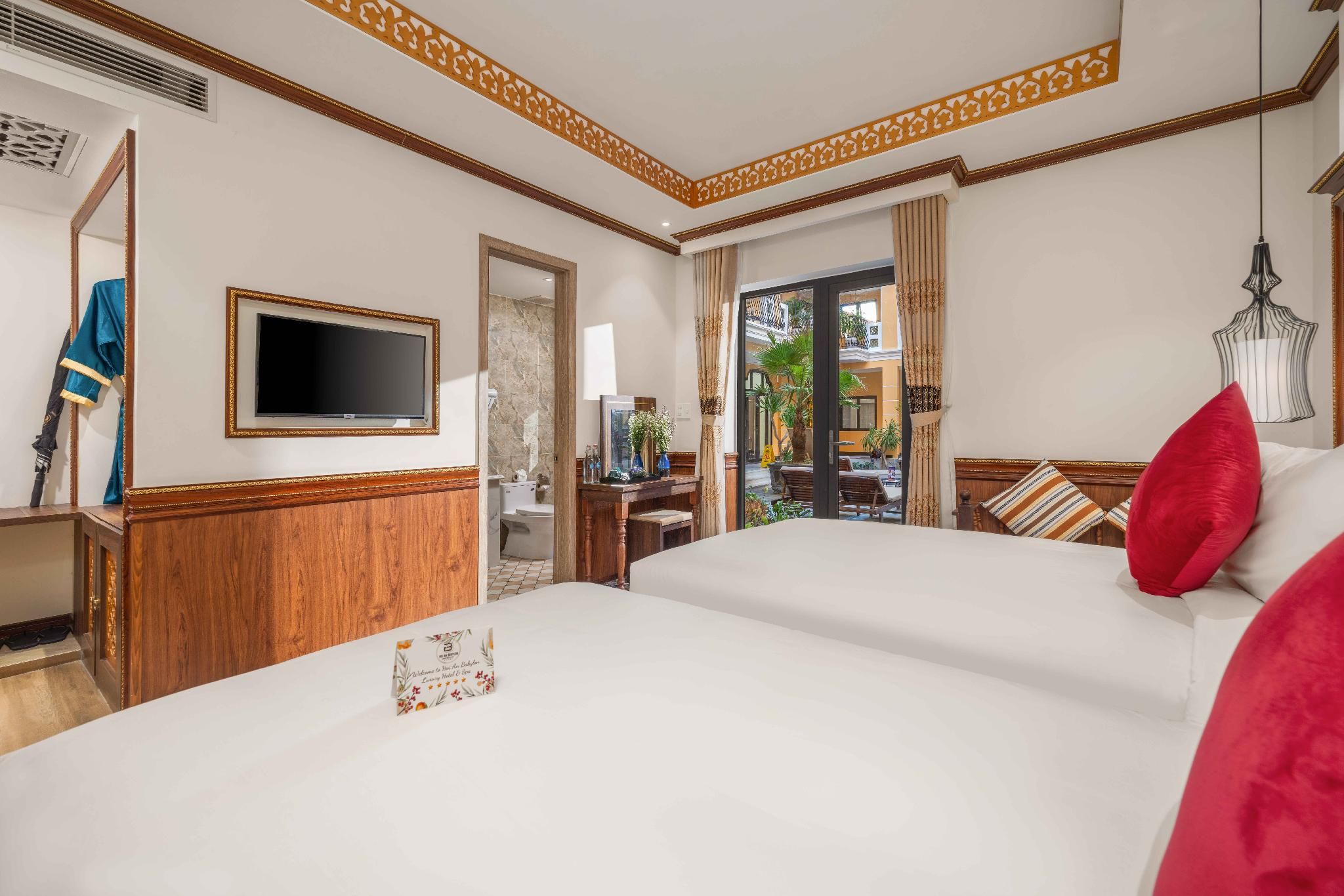 Executive Double or Twin Room, Balcony with Pool View