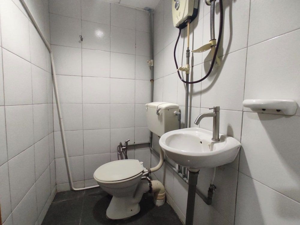 OYO 91020 59 Hotel Standard Twin Room 4