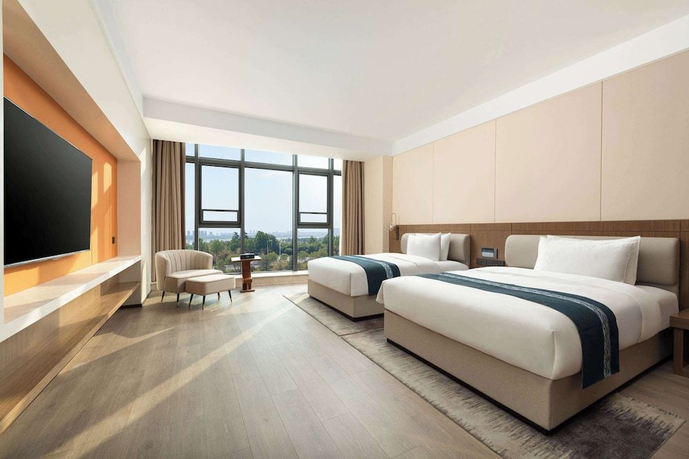 Deluxe Room, 2 Queen Beds, Non Smoking