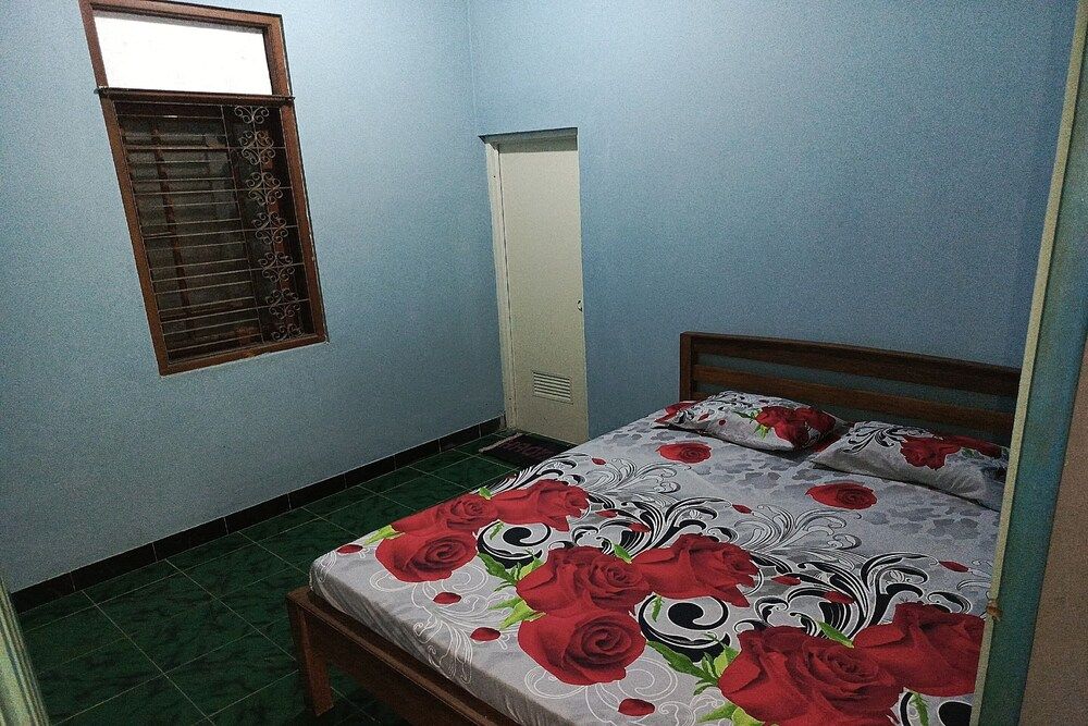 SPOT ON 94177 Dian Asih Rooms Double Room 2