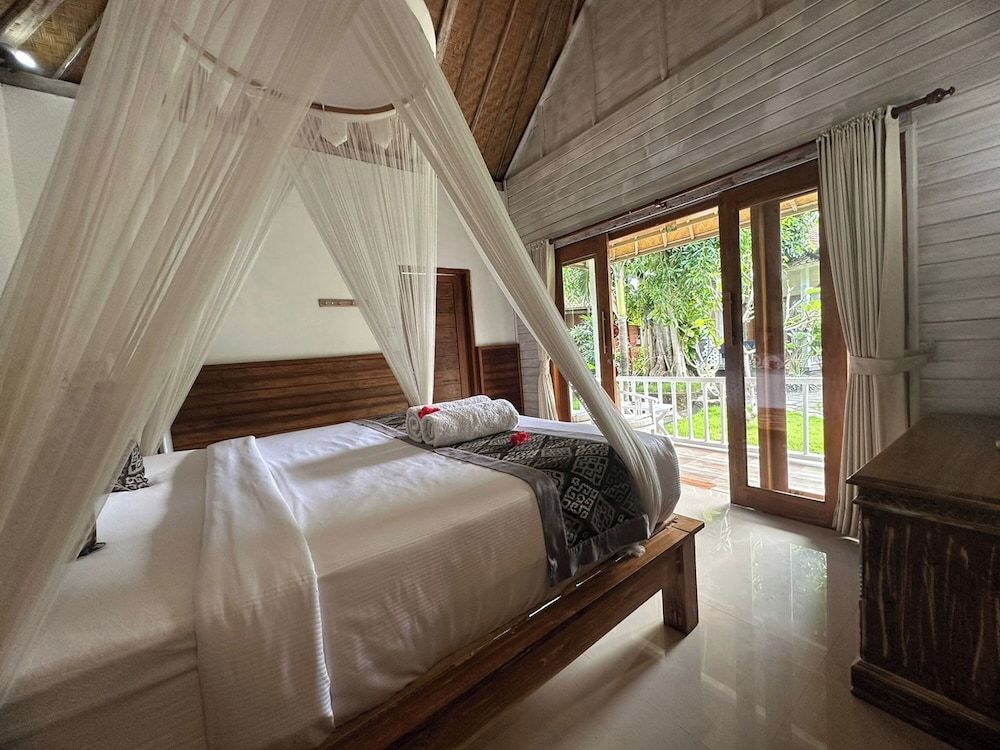 Blue Lagoon secret Villas Deluxe Cottage 3