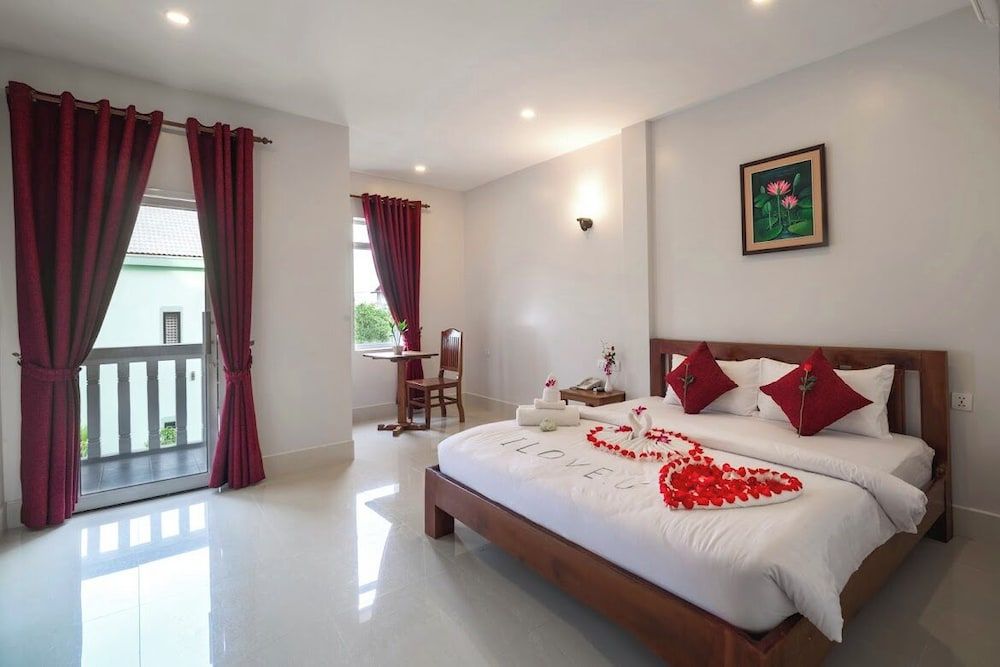 Tim & Sophy Angkor Inn