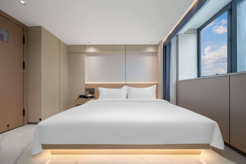 Superior Room, 1 King Bed, Non Smoking