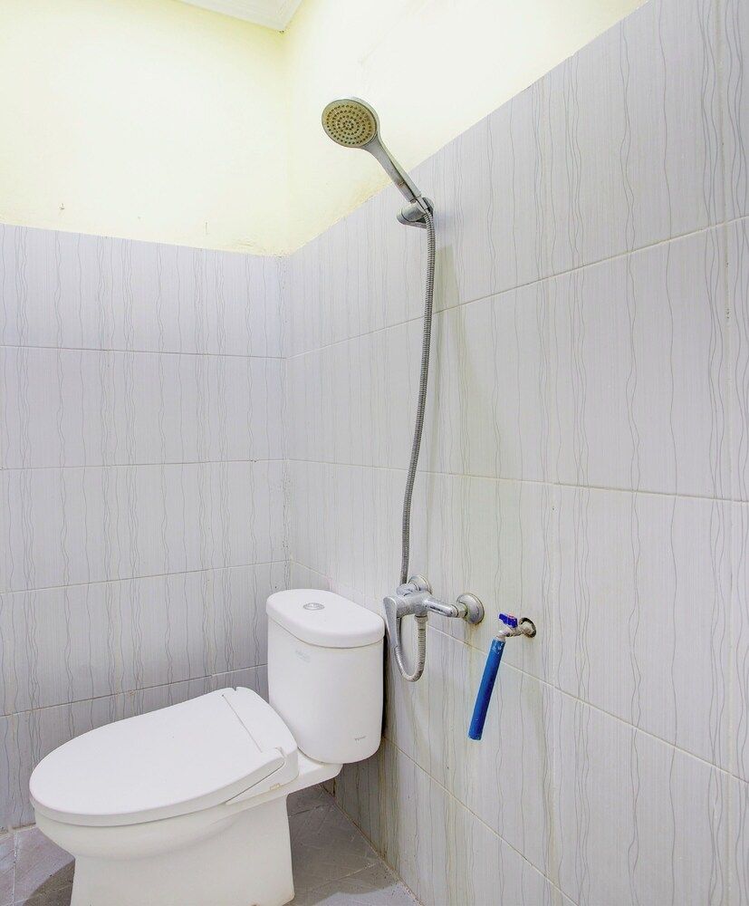 Hotel O Sleman Near Bandara Adi Sutjipto Formerly Joglo Sorogenen Deluxe Double Room 17