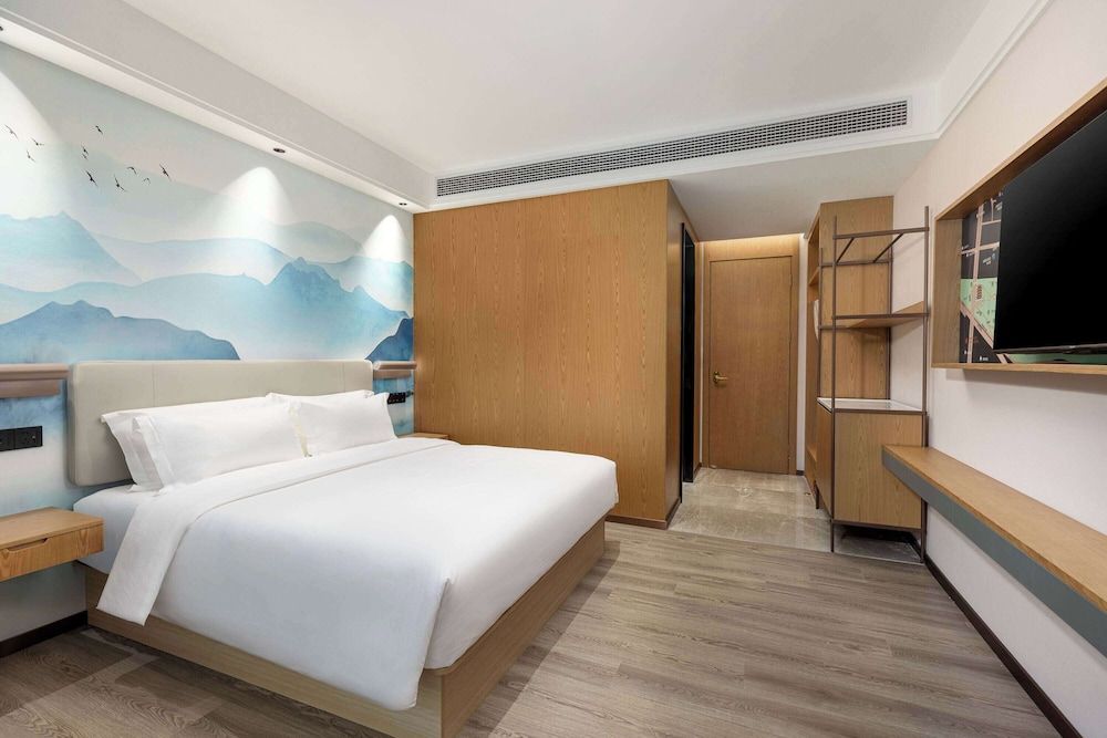 Room, 1 King Bed, Non Smoking