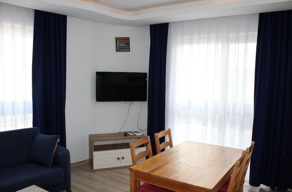 Mavi Restaurant & Apartments 2 Economy Apartment, Balcony, Garden View 10