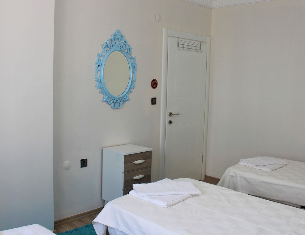 Mavi Restaurant & Apartments 2 Economy Apartment, Balcony, City View 14