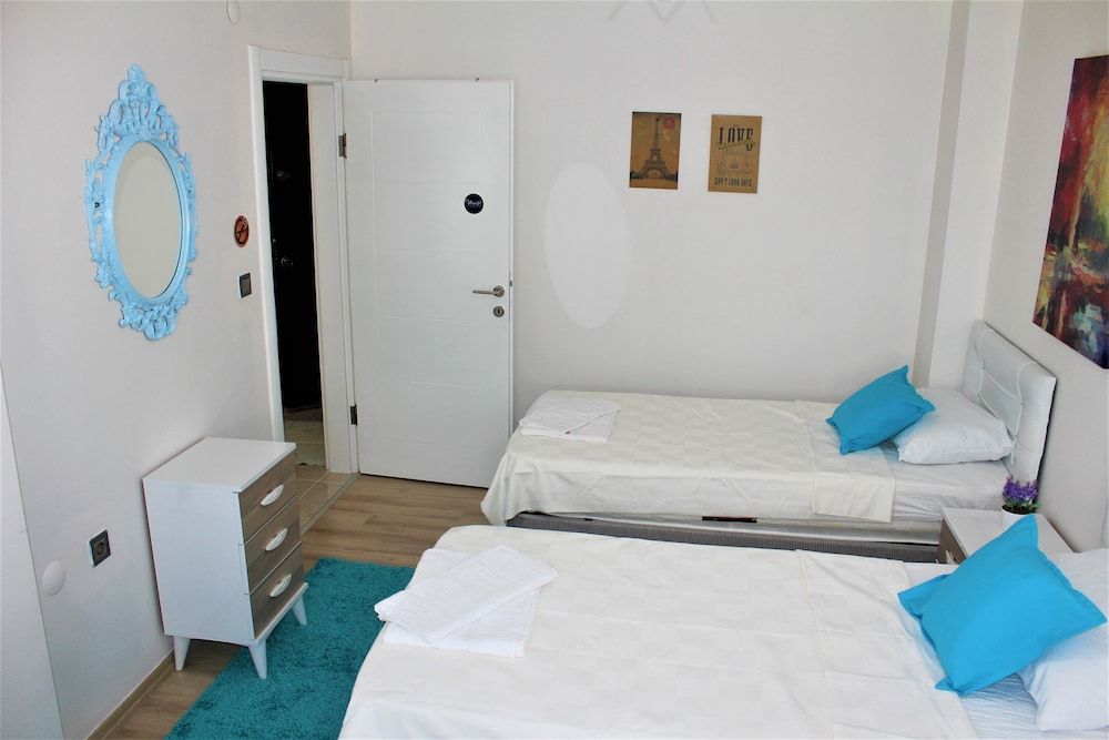 Mavi Restaurant & Apartments 2 Economy Apartment, Balcony, City View 5