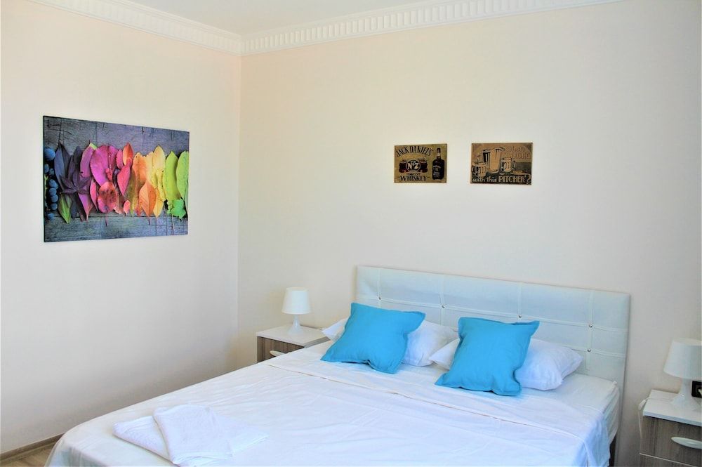 Mavi Restaurant & Apartments 2 Economy Apartment, Balcony, City View 2