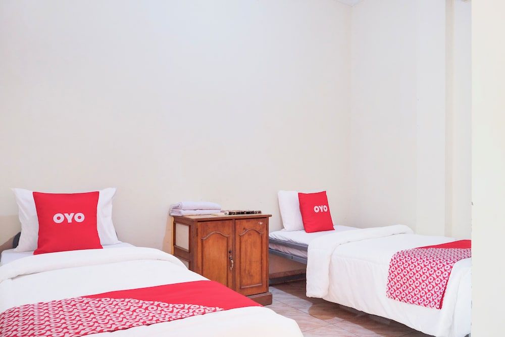 Hotel O Lampung Near Rs. Mitra Husada Formerly Takana Homestay Standard Twin Room