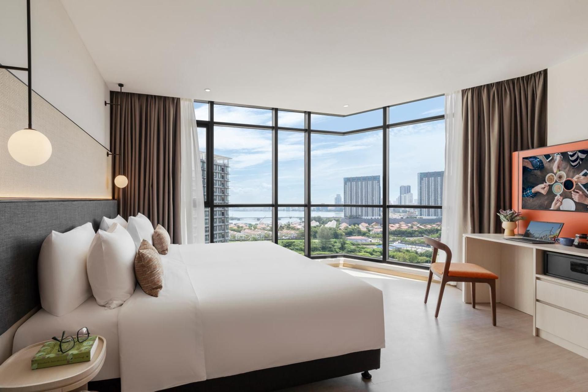 One Bedroom Premier