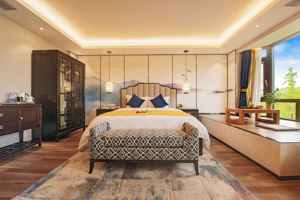 Luxury Room, 1 King Bed, Non Smoking, River View