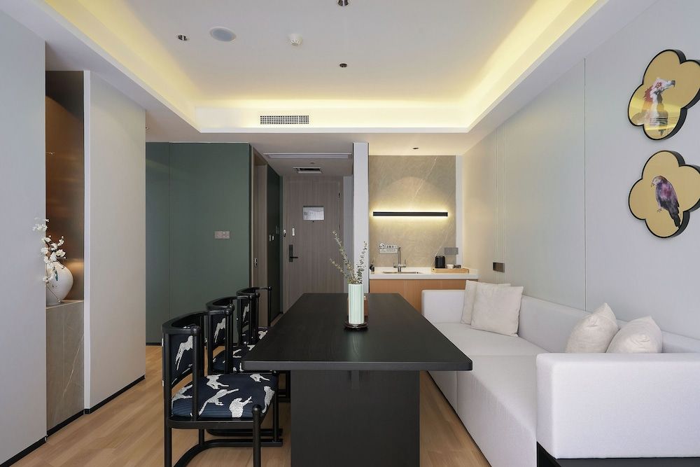 HUA CLUB SPACE BELONG TO TIME Business Room, 1 Bedroom, Bathtub, Canal View 7