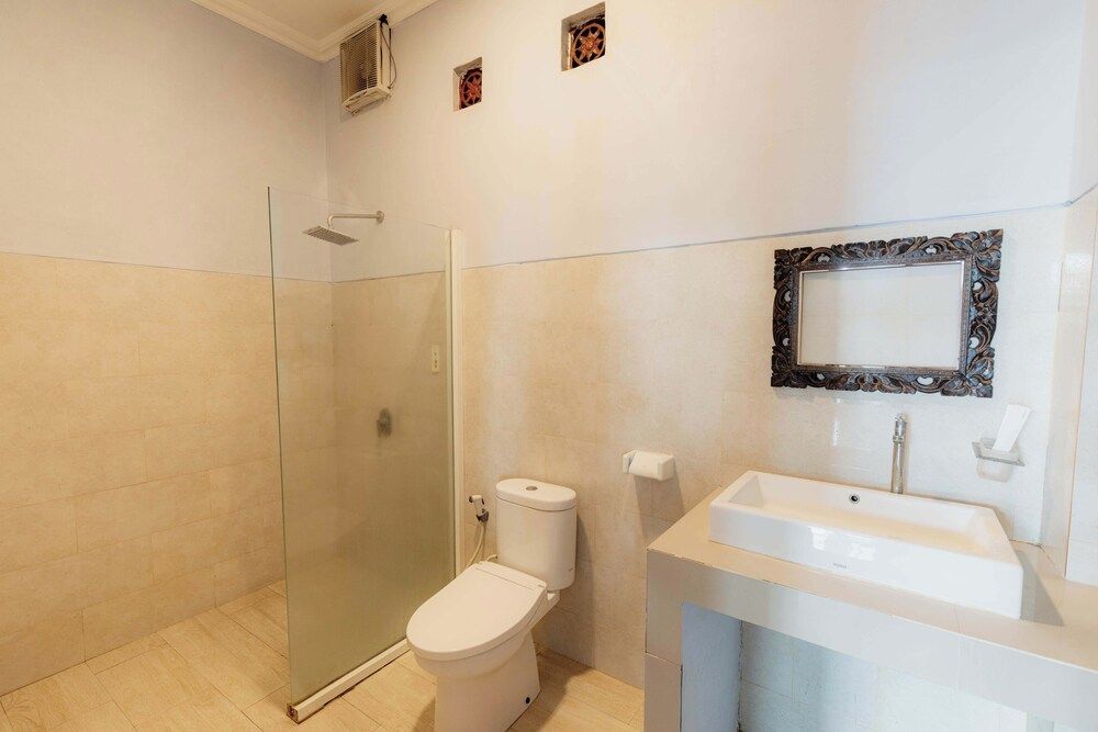 Barton Beach Inn Deluxe Double Room, Balcony, Sea View 7