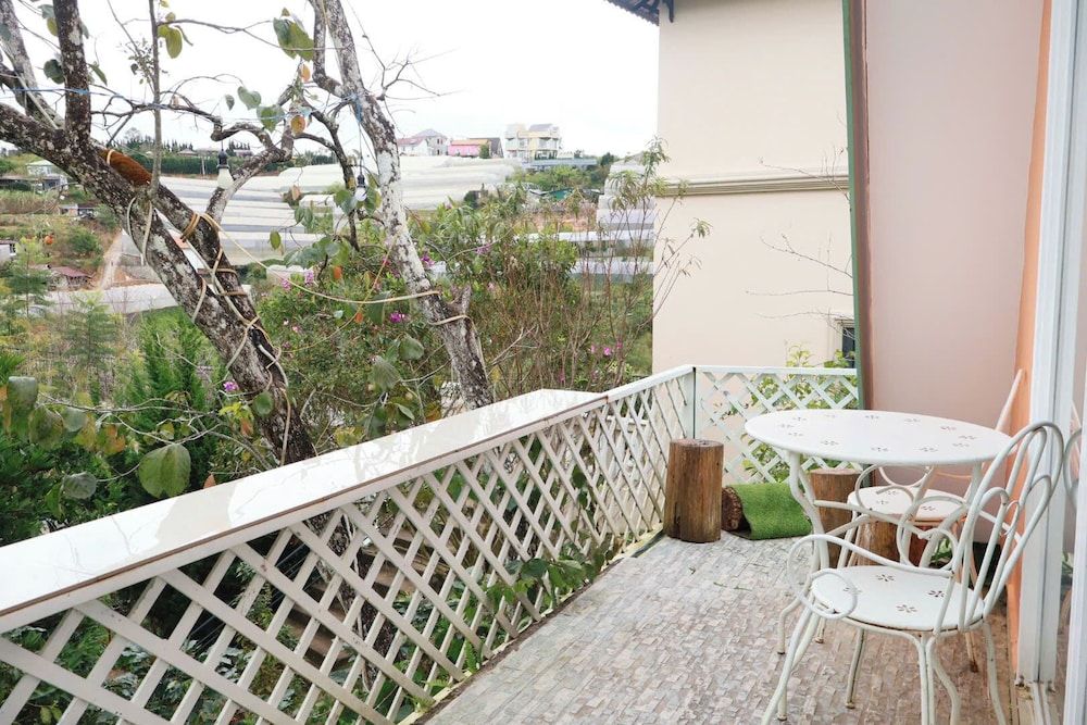 Otel Dalat Superior Bungalow, Garden View 7