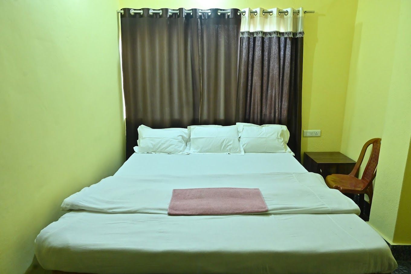 Chouhan Palace Standard Room 3
