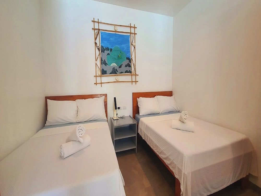 POOLSIDE BUNGALOW (3 BEDS)