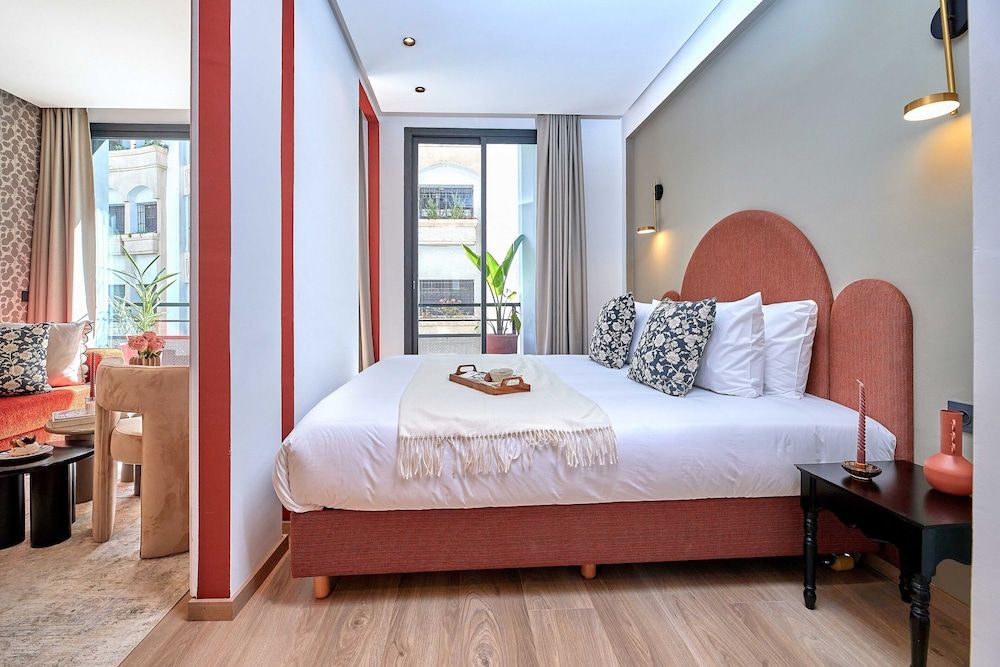 Deluxe Apartment
