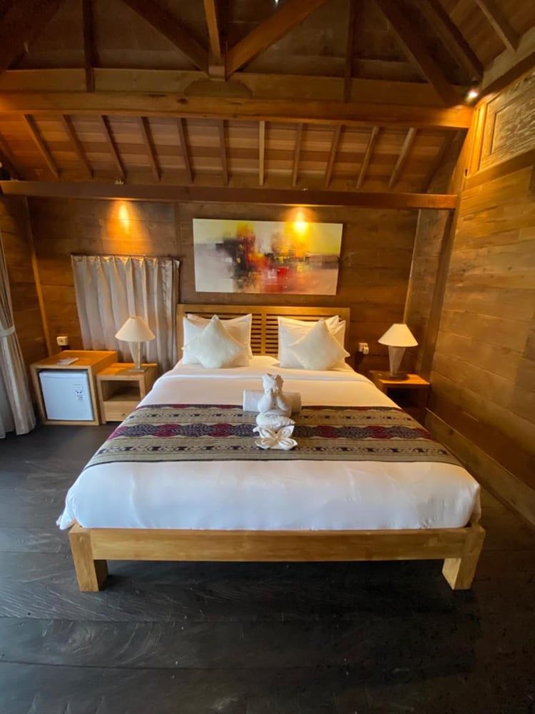 Kubu Sakian Villa Deluxe Double Room, Pool View 2