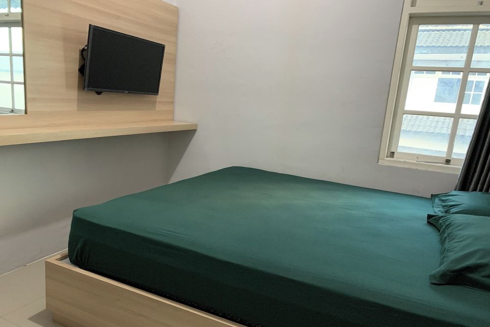 Hotel Merak Indah Superior Double Room 14