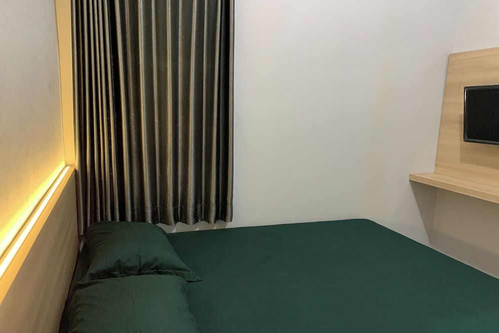 Hotel Merak Indah Superior Double Room 11
