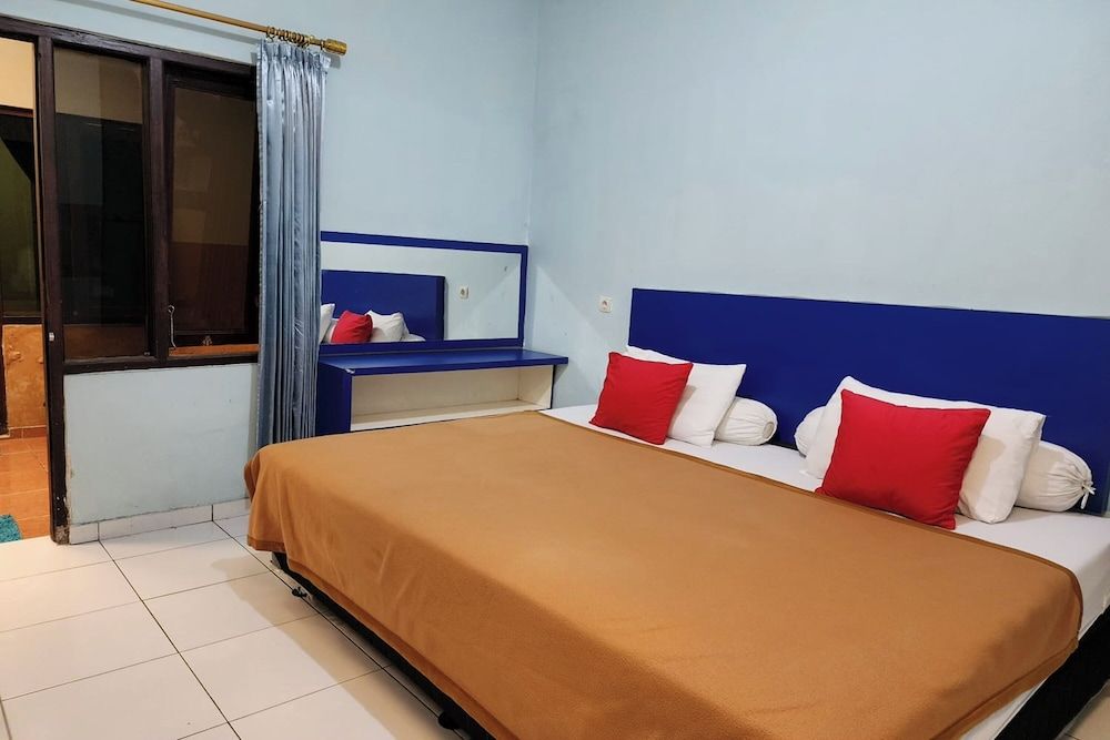 Griya Sakura Syariah Standard Room 12