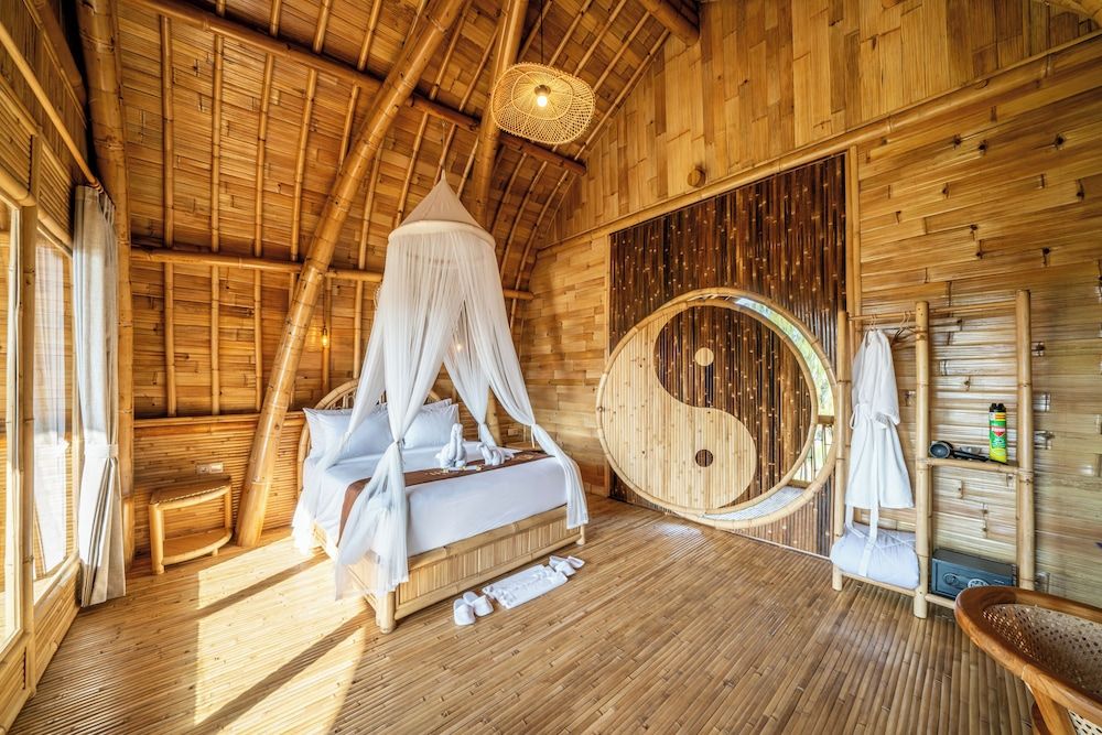 The Dewi Eco Bamboo Villa One Bedroom Plunge Pool Villa With Hills View 11