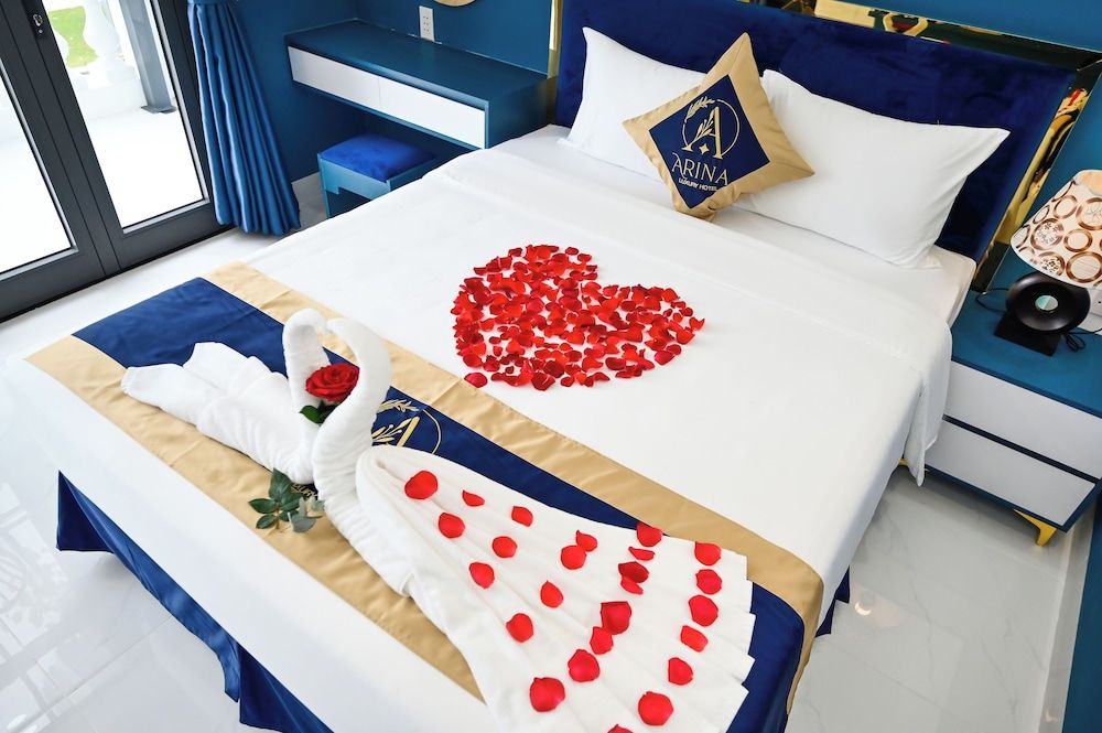 Junior Double Room, 1 Queen Bed, Balcony, City View