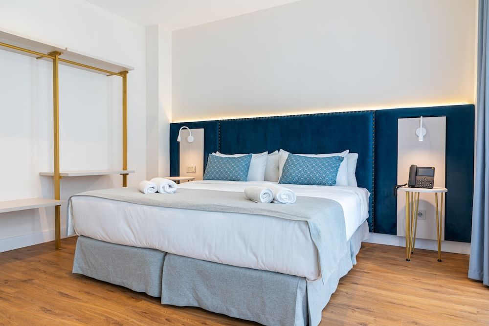 Double Room, Balcony