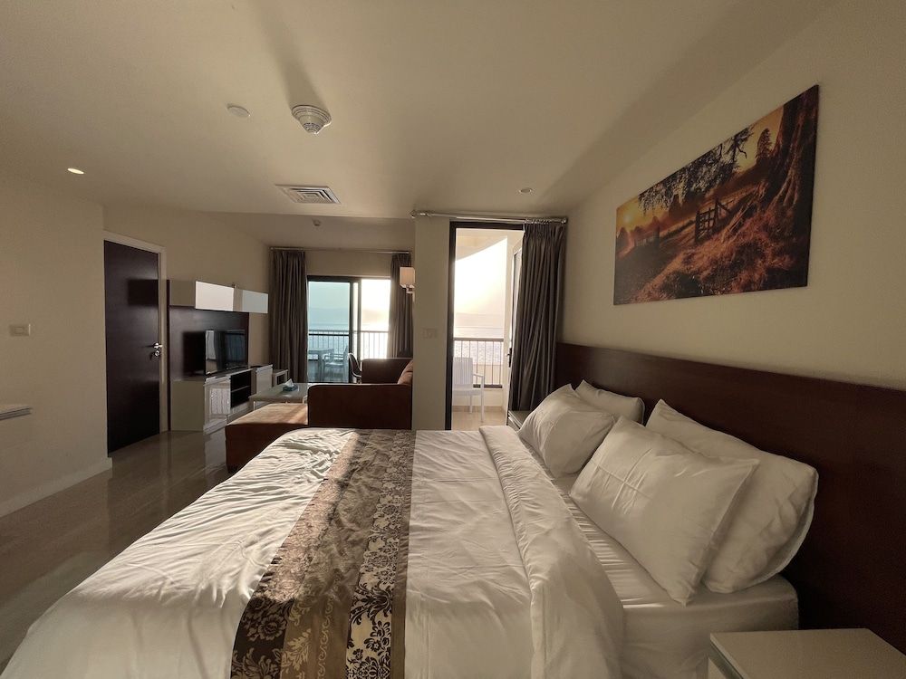 PORTO & ALMIRA BEACH Deluxe Room 5