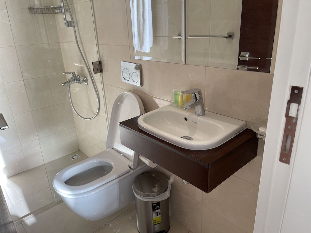 PORTO & ALMIRA BEACH Deluxe Room 10