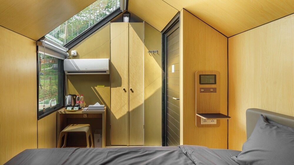 Bobocabin The Tavia Puncak Deluxe Cabin 5