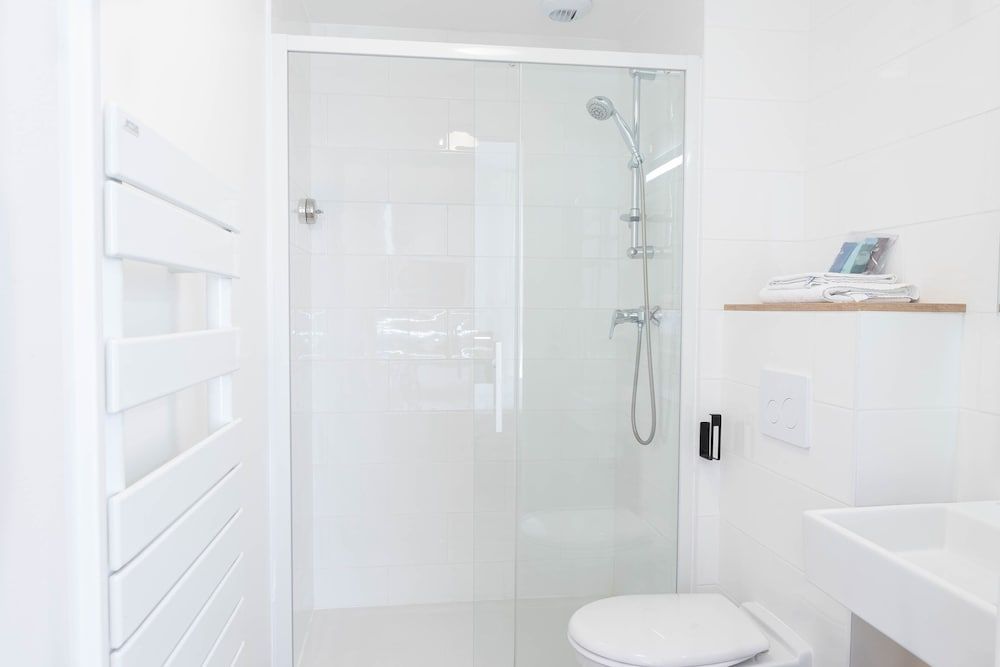 UXCO Kabane Montpellier Apartment, 2 Bedrooms 3