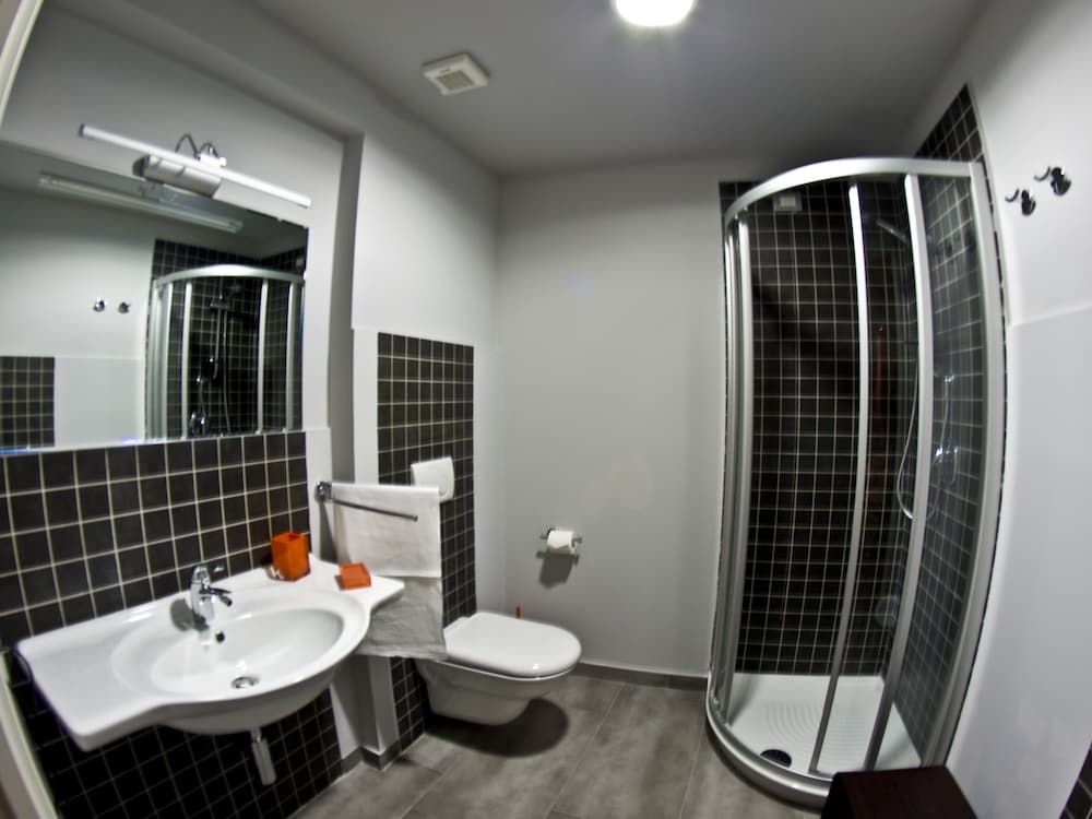 CasEpicarmo Guest House Double or Twin Room 9