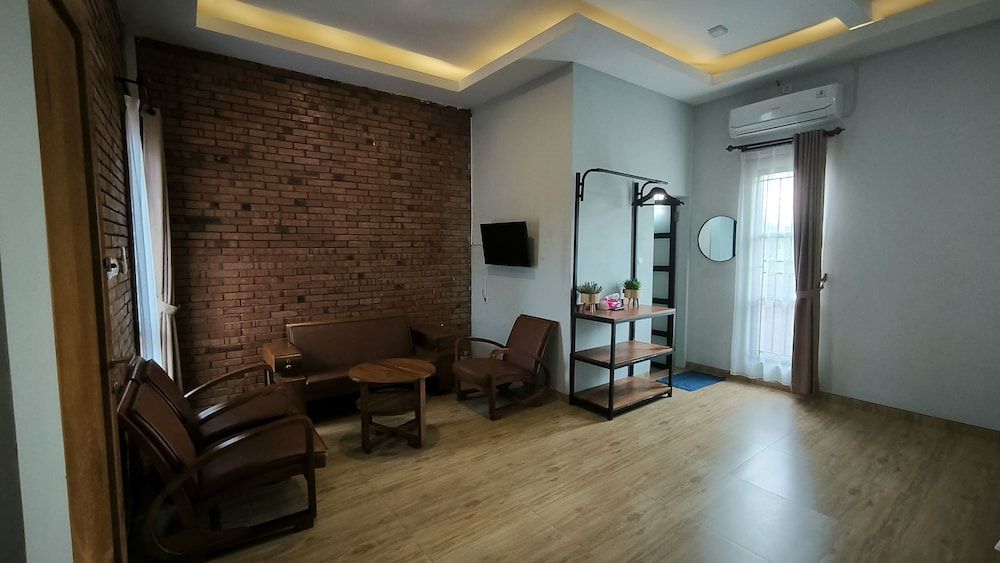 Nez's Guesthouse Syariah Family Studio Suite 6