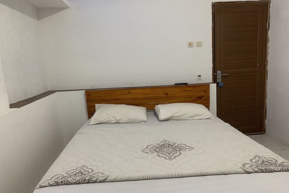 Mozza Guest House Deluxe Double Room 3