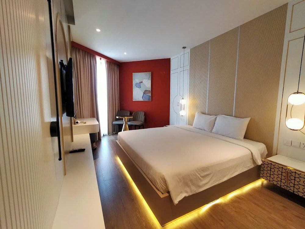 Superior Studio, 1 King Bed