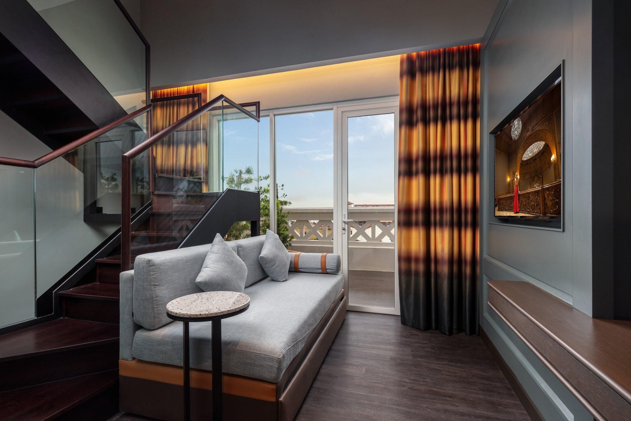 Pearl Suite with Balcony