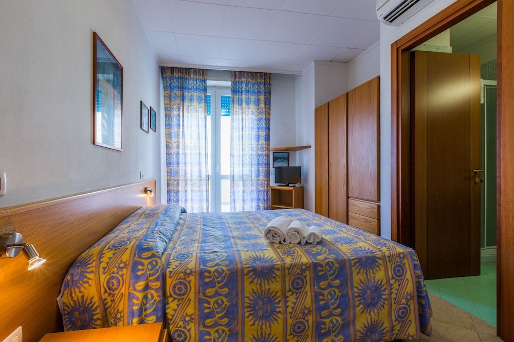 Comfort Double Room, Partial Sea View