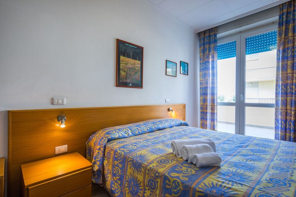 Comfort Double Room, Partial Sea View