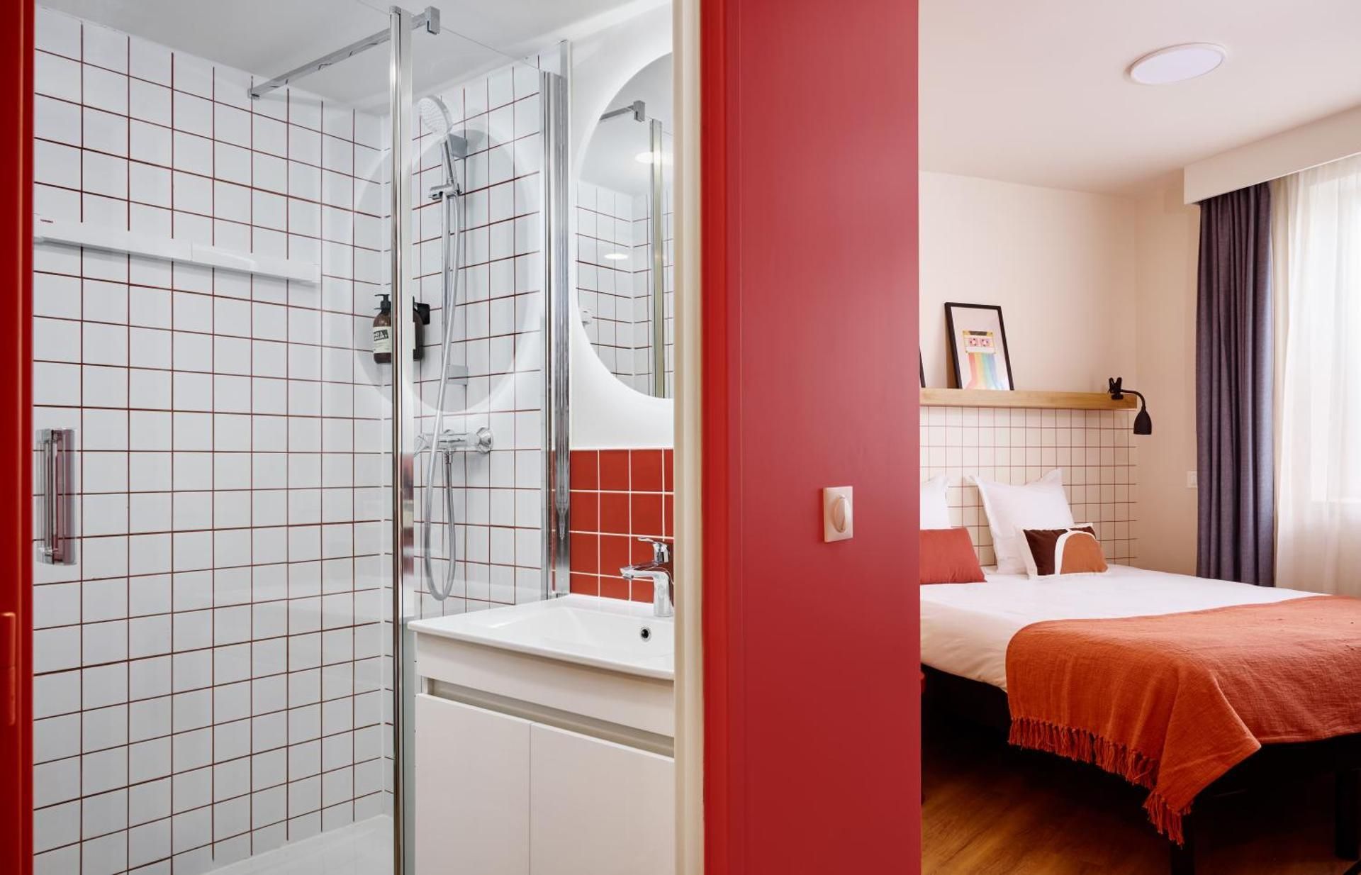 La Room Standard