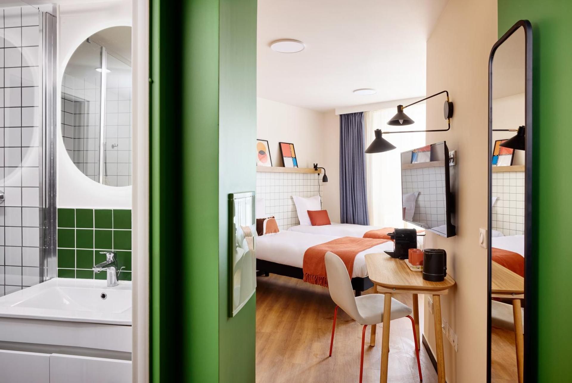 La Room Premium Twin