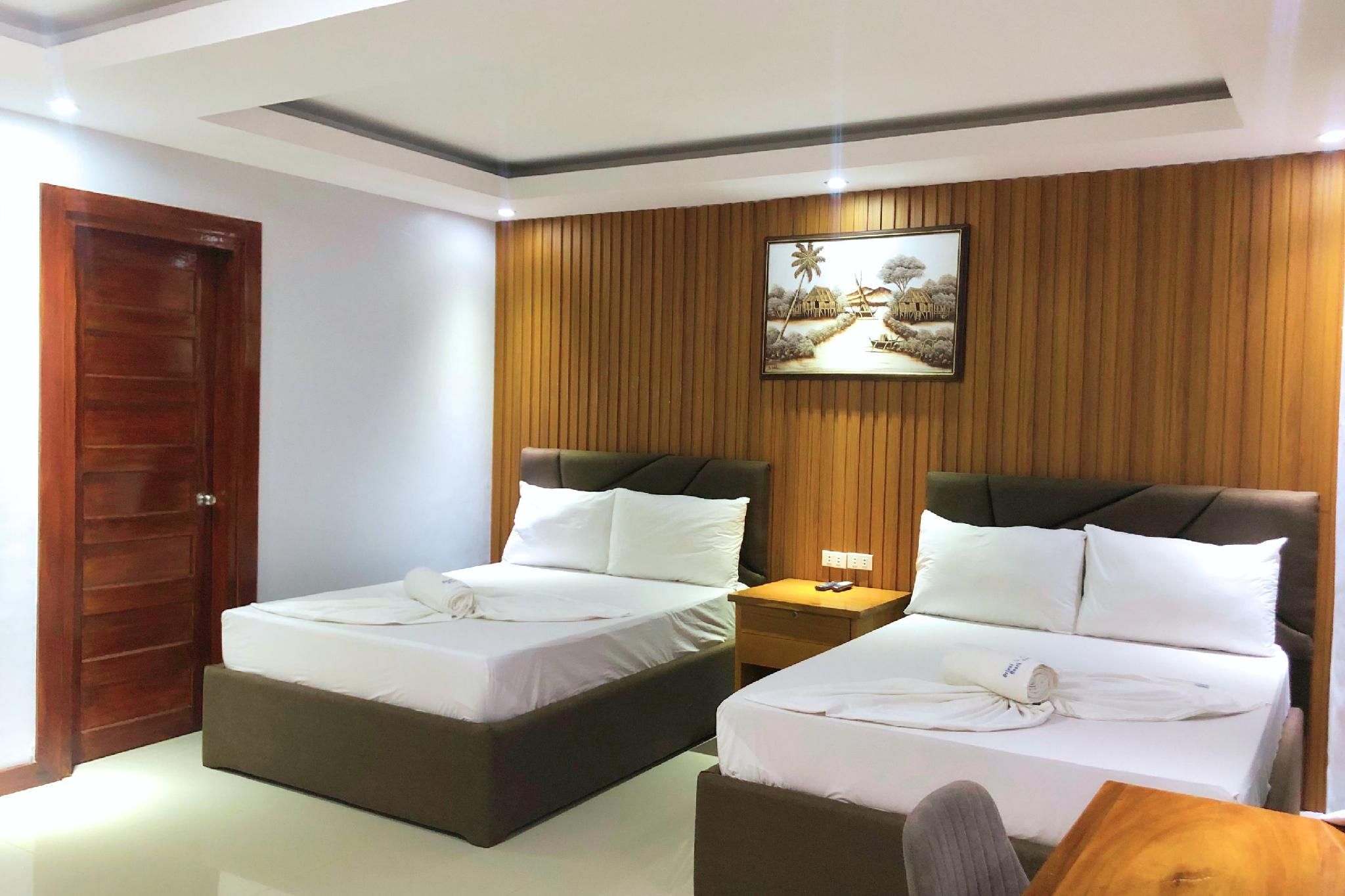 Orient De Galera Beach Resort Premium Quadruple Room