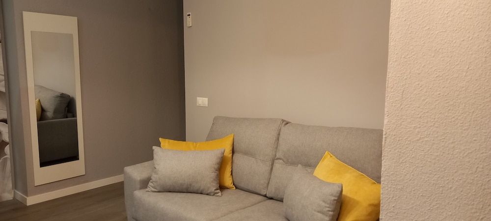 Serendipity Hispalis Nervión Superior Studio 12