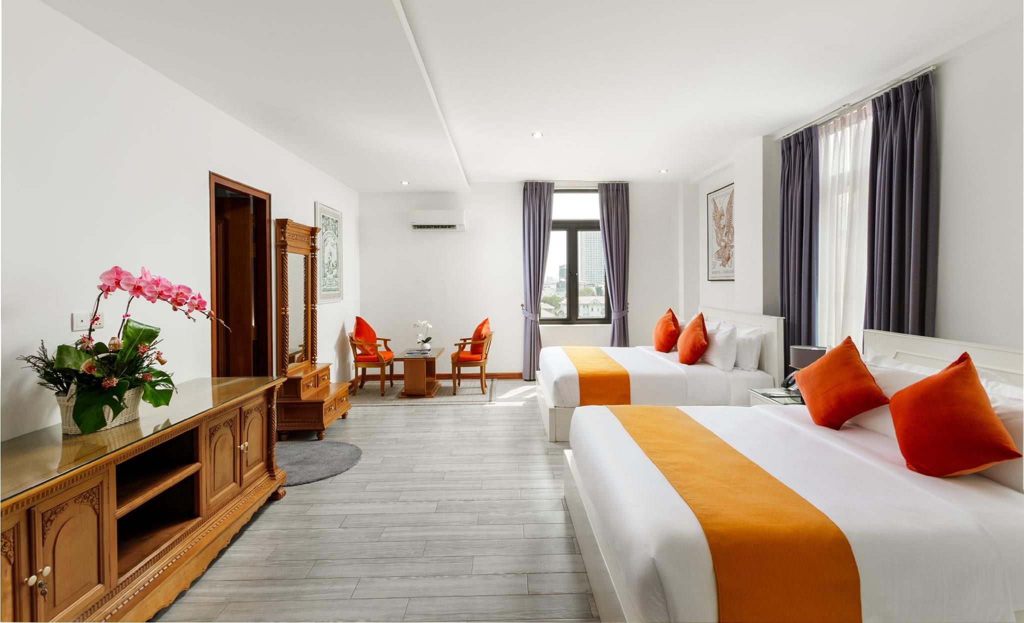 Cocoon Suite Queen with Balcony