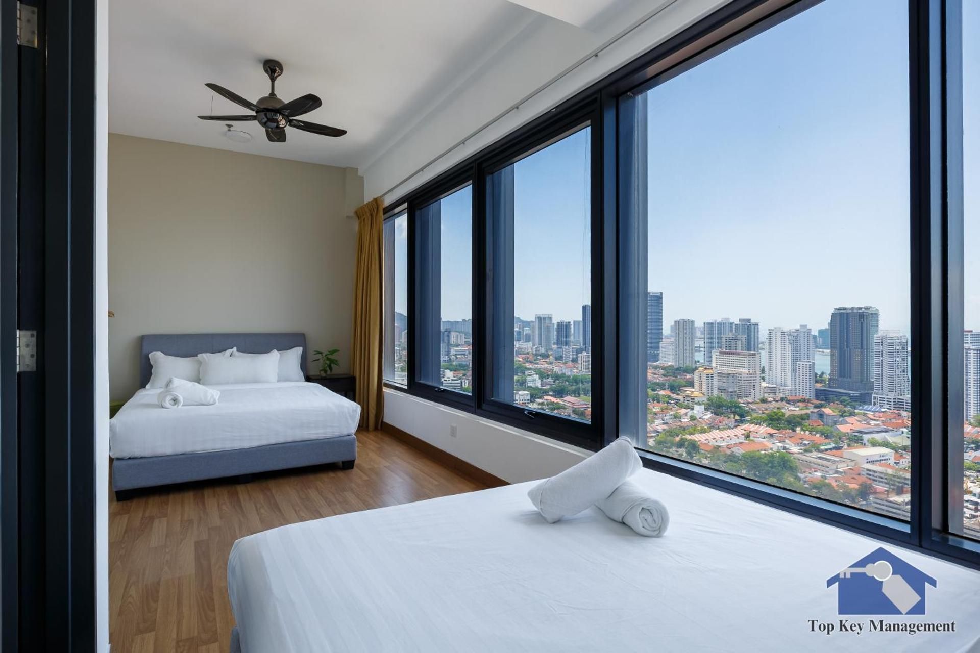 Deluxe One-Bedroom Apartment