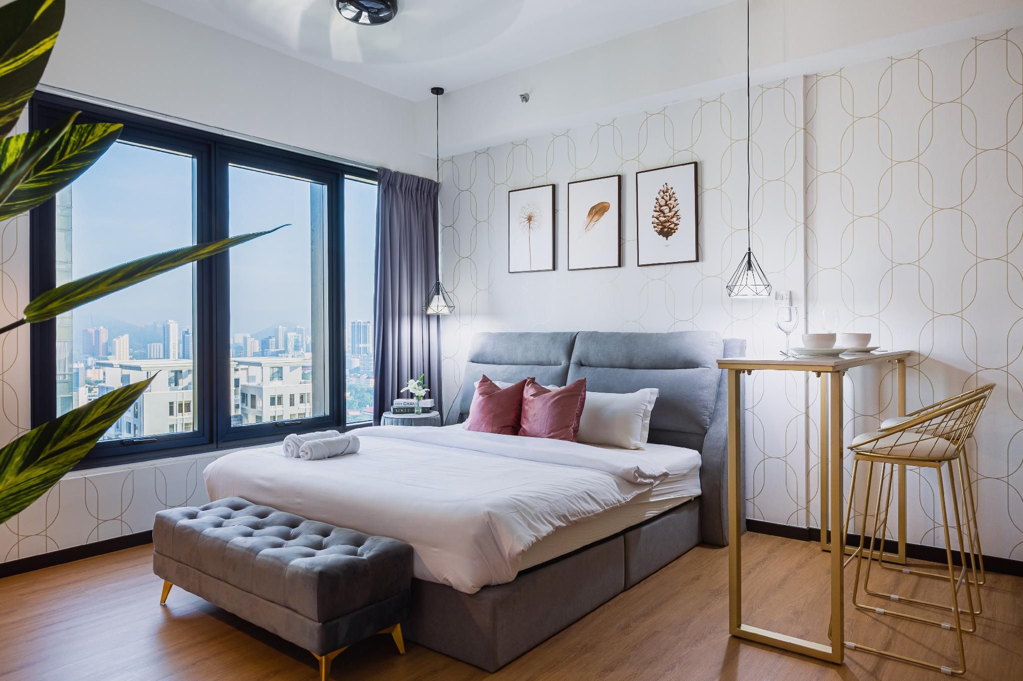 Studio Apartment