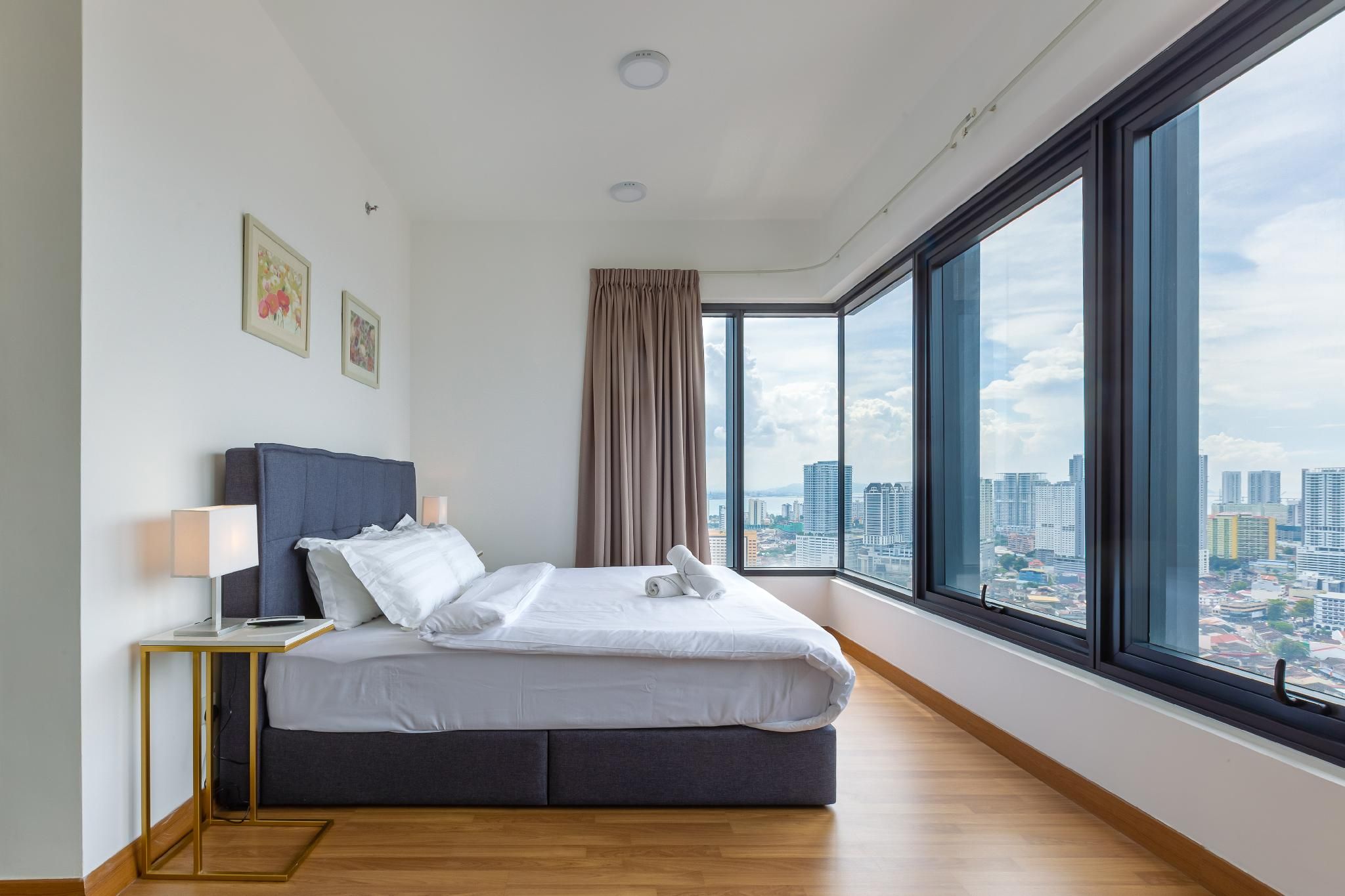 2 Bedroom Suite