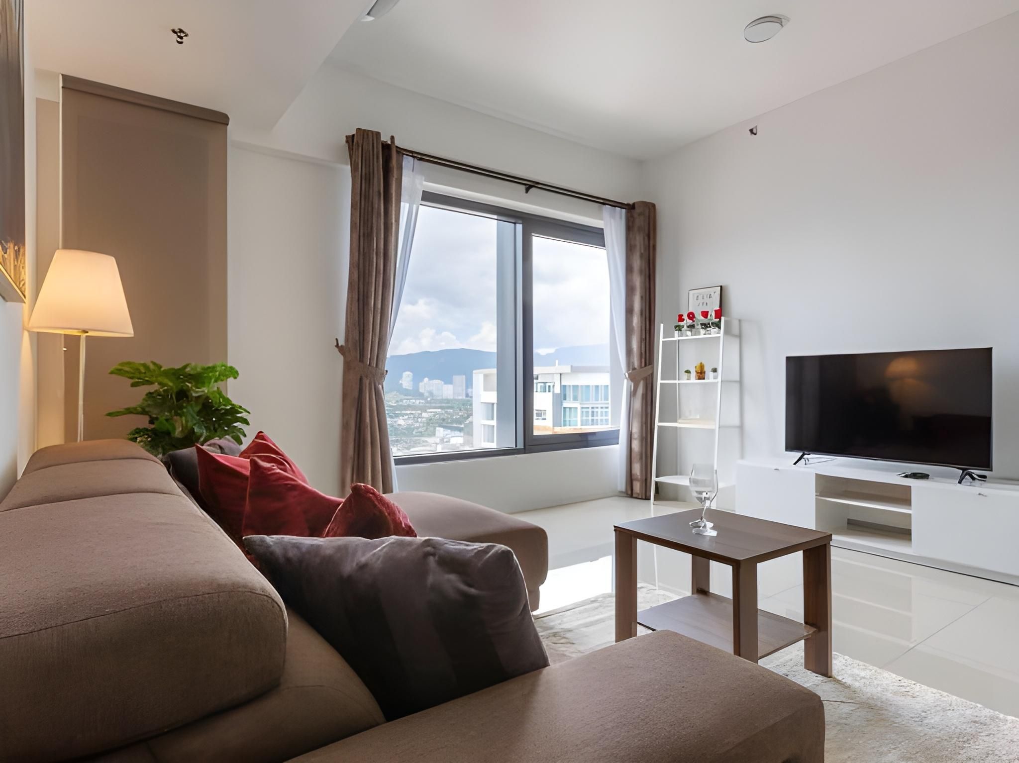 Two-Bedroom Apartment with City View